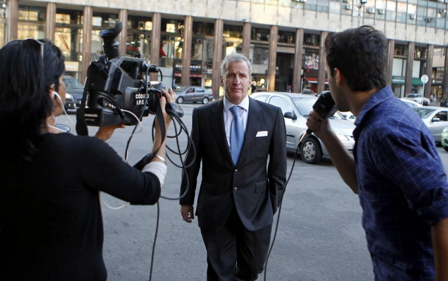 泄露文件波及国际足联，扳倒布拉特的道德委员被迫辞职，新主席也出现在了名单上 