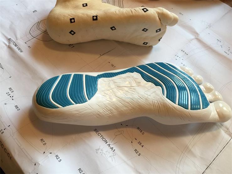550亿美元的球鞋大范畴，中国Sneakerheads怎能缺席 